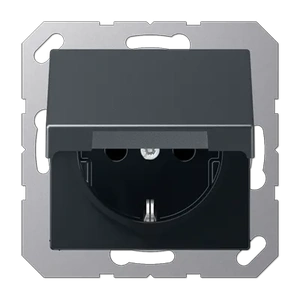 Изображение Розетка с заземлением и крышкой 16А 250В A Flow черный глянцевый A1520BFKLANM Jung